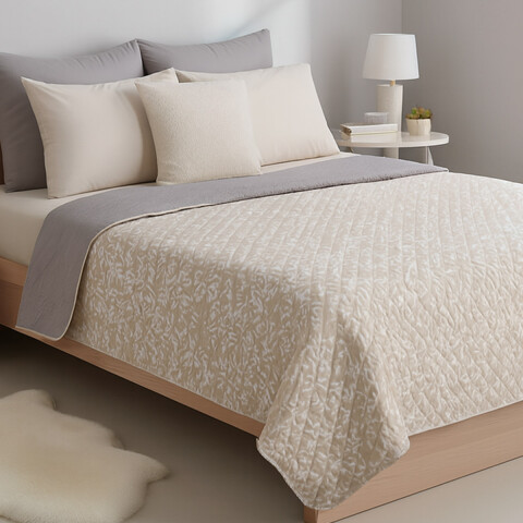 Colcha Estampada Microfibra Richmond 2 Plazas 220 x 240 cm 311-1 HOJAS GRIS