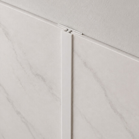 Perfil Para Placas de PVC Union Blanco Mate 3mm x 2.5mts Perfil Para Placas de PVC Union Blanco Mate 3mm x 2.5mts