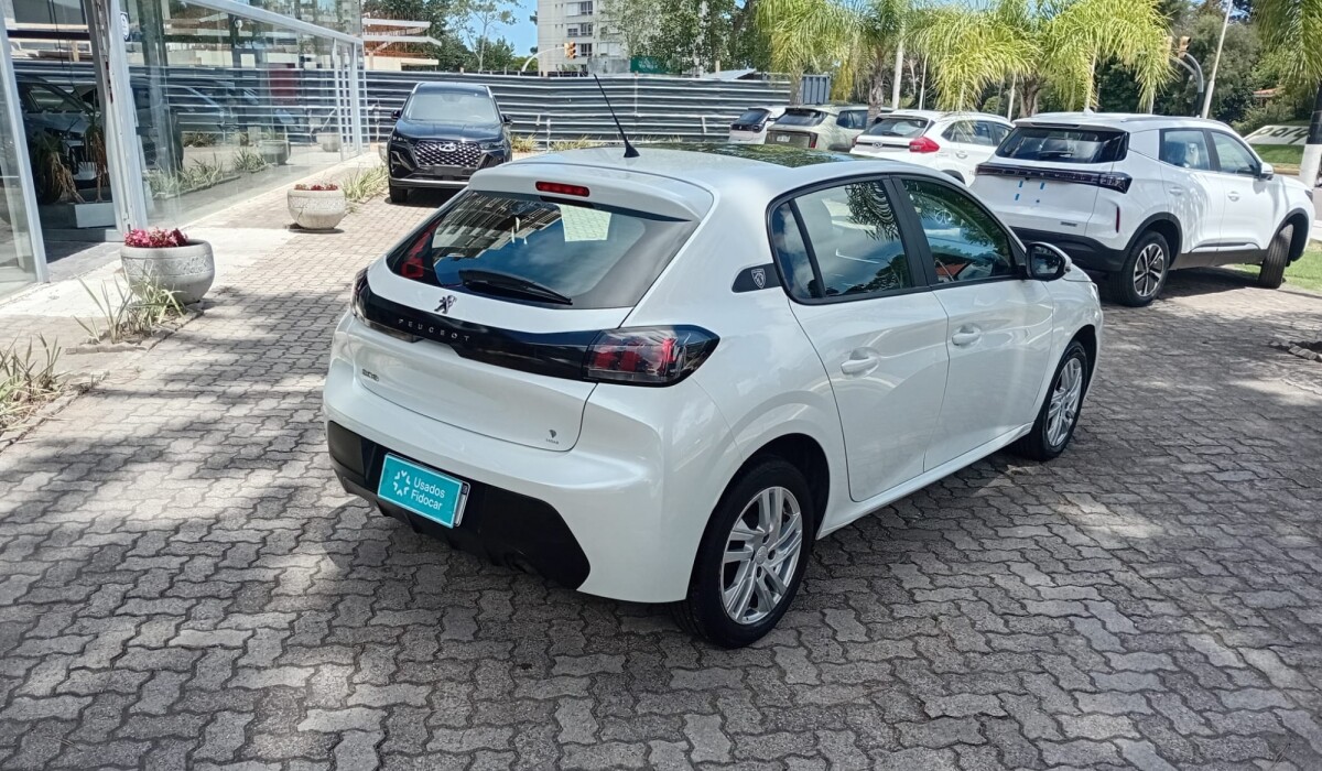 Peugeot 208 Active 1.2 - 2022 Peugeot 208 Active 1.2 - 2022