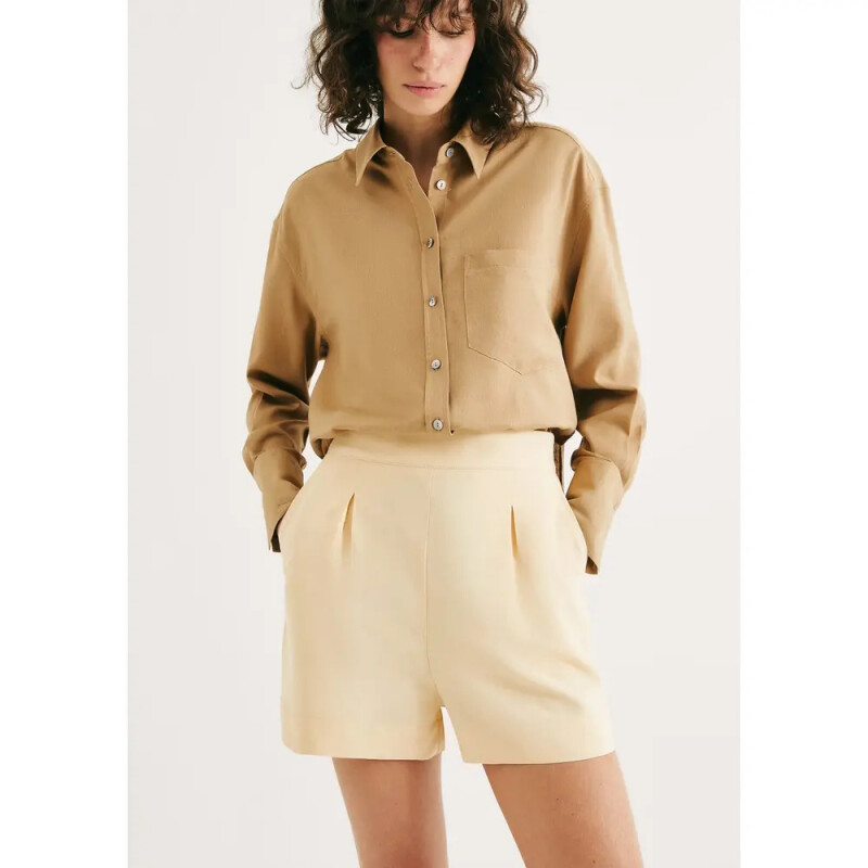 SHORTS FEM AMARELO CLARO