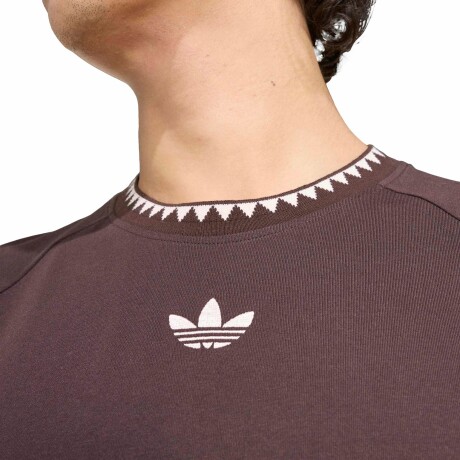 Remera adidas Chest Coffee