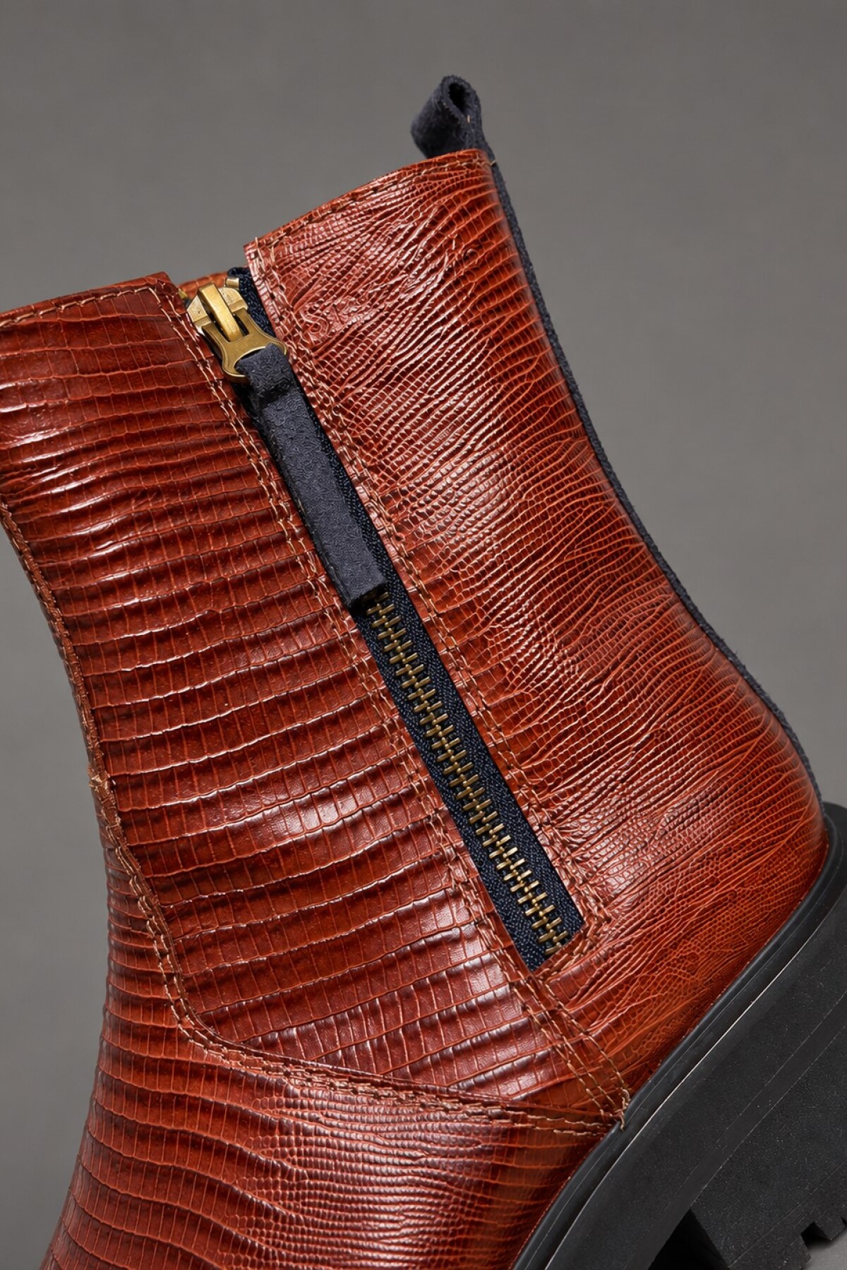 TT Upgrade Caramel Blue Zip