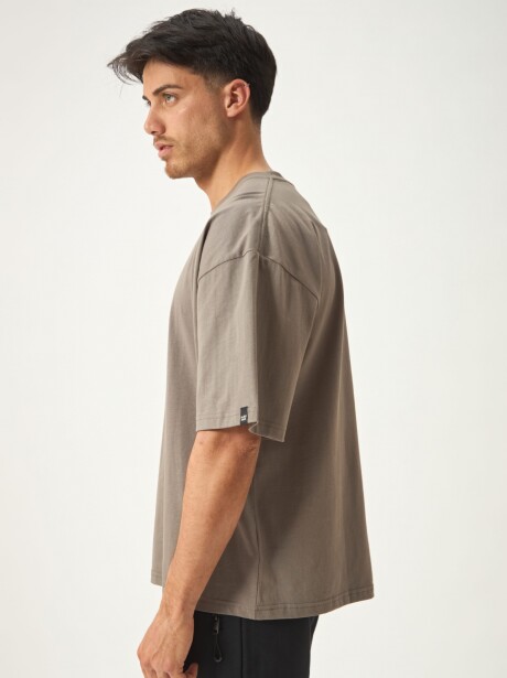 REMERA KARATE GRIS