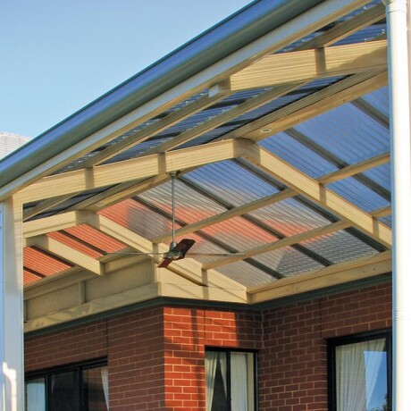 Chapa de Policarbonato Ondulado Transparente - 3mts Chapa de Policarbonato Ondulado Transparente - 3mts