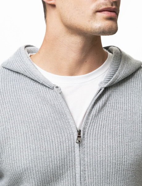 Campera Tejida con Capucha Trento Gris