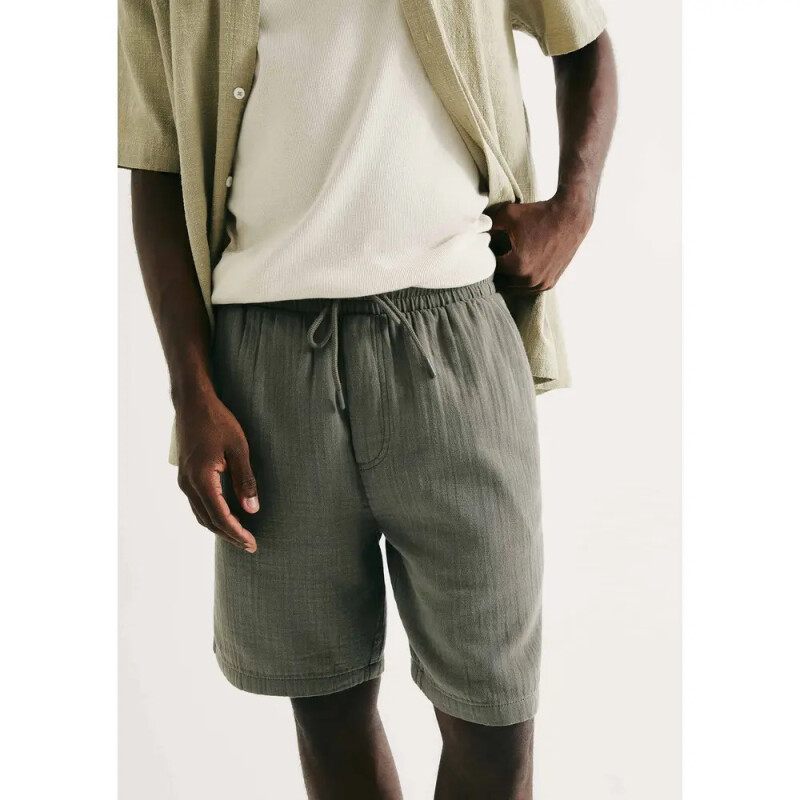 BERMUDA MASC OLIVA MEDIO