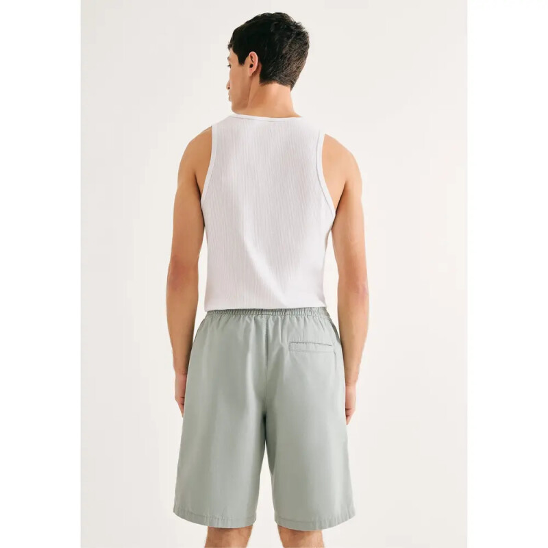 BERMUDA MASC VERDE MEDIO