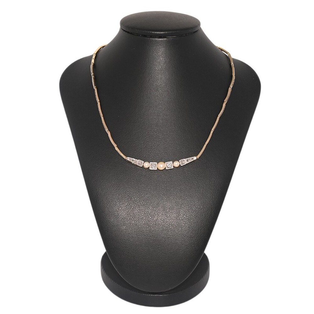 Gargantilla antigua Oro 18 k y platino, con perlas, brillantes y diamantes. Gargantilla antigua Oro 18 k y platino, con perlas, brillantes y diamantes.