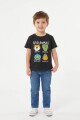 Remera m/c estampada escote a la base NEGRO