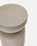 Mesa auxiliar redonda Garbet de cemento Ø 32 cm. Mesa auxiliar redonda Garbet de cemento Ø 32 cm.