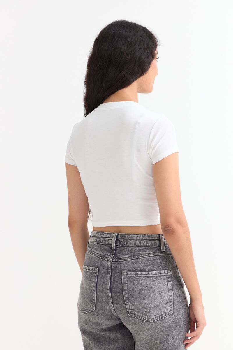 Remera m/c acanalada cuello a la base BLANCO