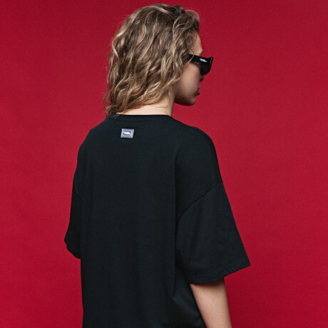 REMERA NARA Negro