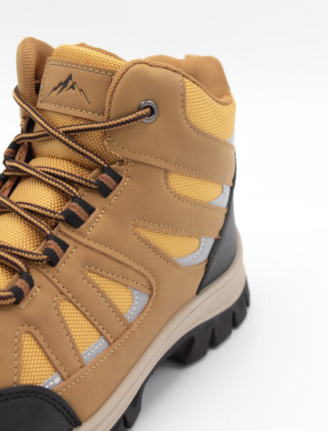 Bota Trekking Preston Amarillo