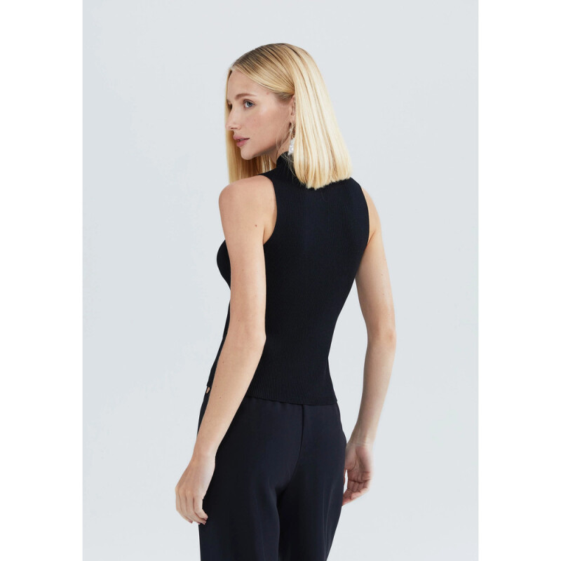 BLUSA SM FEM PRETO ESCURO