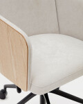 Silla de escritorio Madai de chenilla beige y chapa de fresno con acabado tono natural Silla de escritorio Madai de chenilla beige y chapa de fresno con acabado tono natural