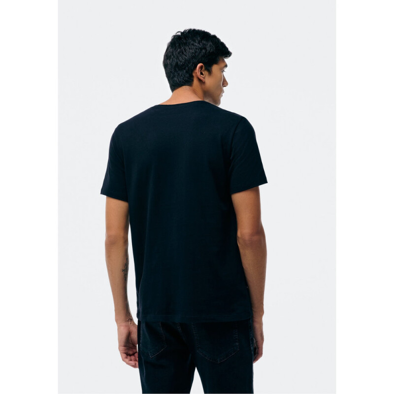 CAMISETA MM MASC NEGRO
