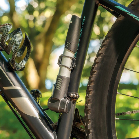 Inflador de mano para bicicleta 90 psi -TRAMONTINA TN0586