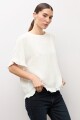 Blusa plumetti con volados crudo