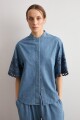 Camisa de jean bordada jean medio