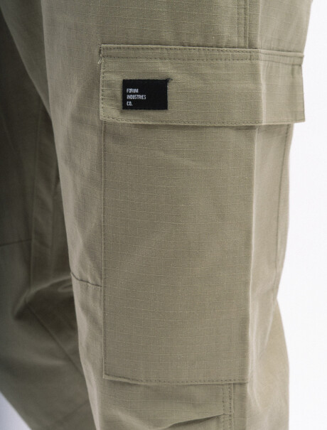 Pantalón Track Cargo Forum Kaki