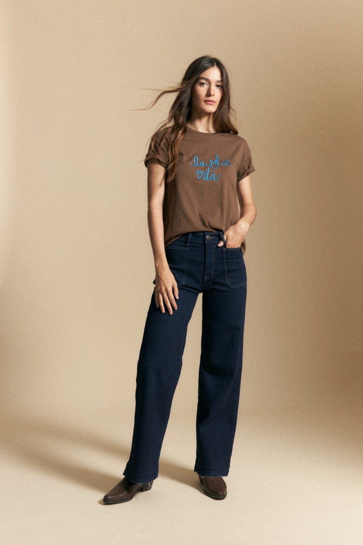 REMERA ALMENDRO Café