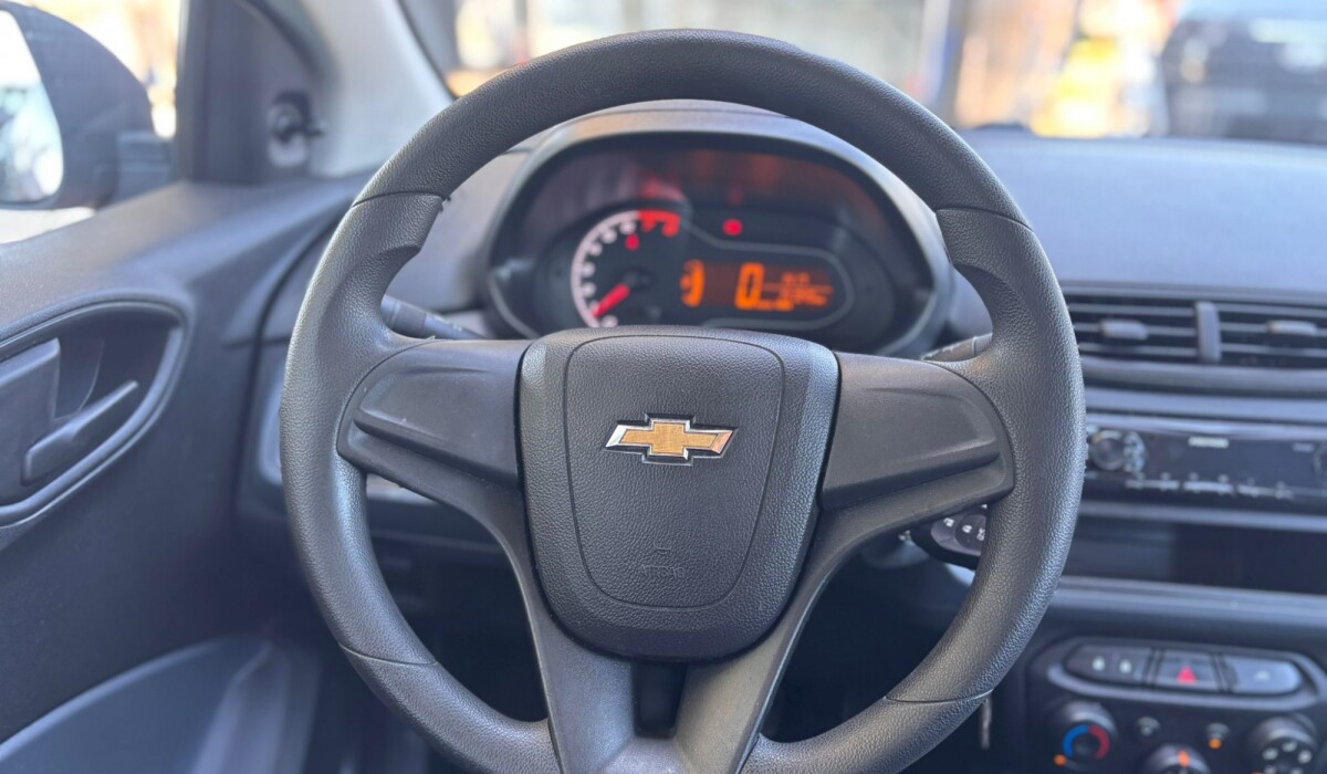 Chevrolet Onix Joy 1.0 - 2023 Chevrolet Onix Joy 1.0 - 2023