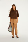 REMERA CON CUELLO Marron