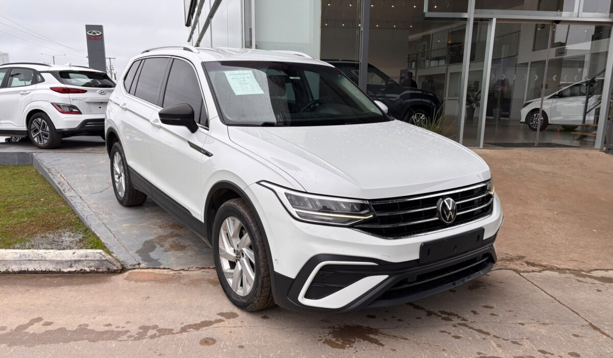 VW Tiguan Life - 2023 VW Tiguan Life - 2023