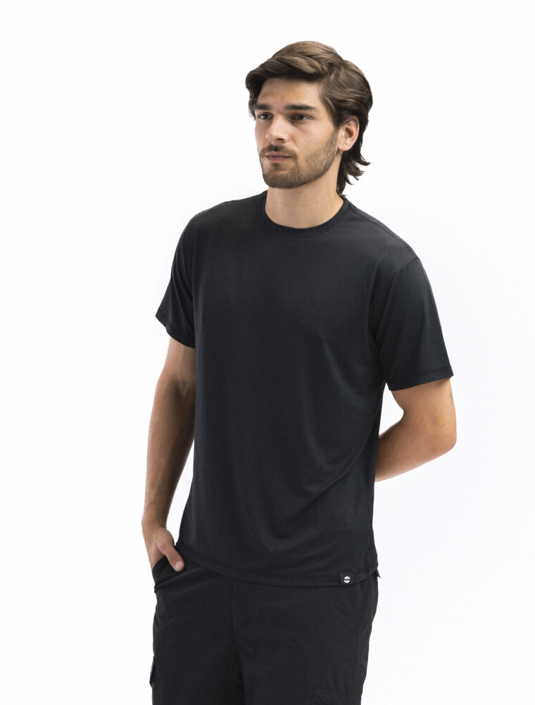 Remera Dry Fit Scandinavian Negro