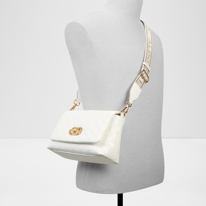 CHOHA BLACK SYNTHETIC WHITE