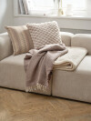 Almohadón HVIDBLOMME 45x45 pelo beige Almohadón HVIDBLOMME 45x45 pelo beige