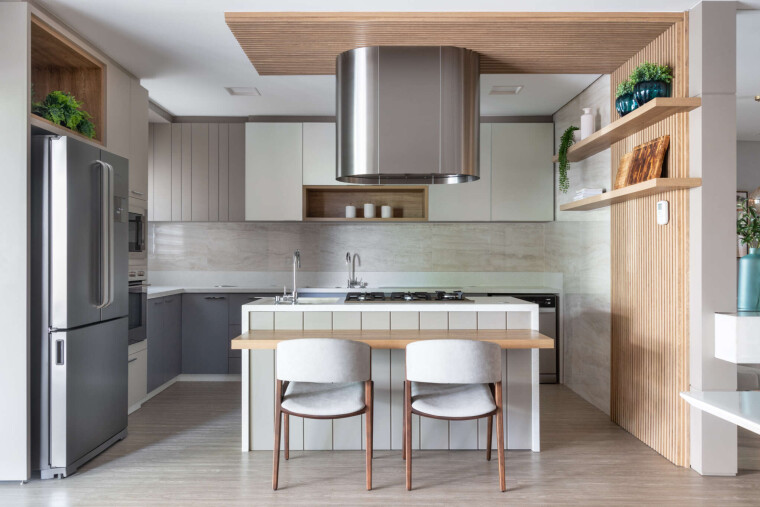 Diferencias y consideraciones entre piso vinílico LVT y SPC