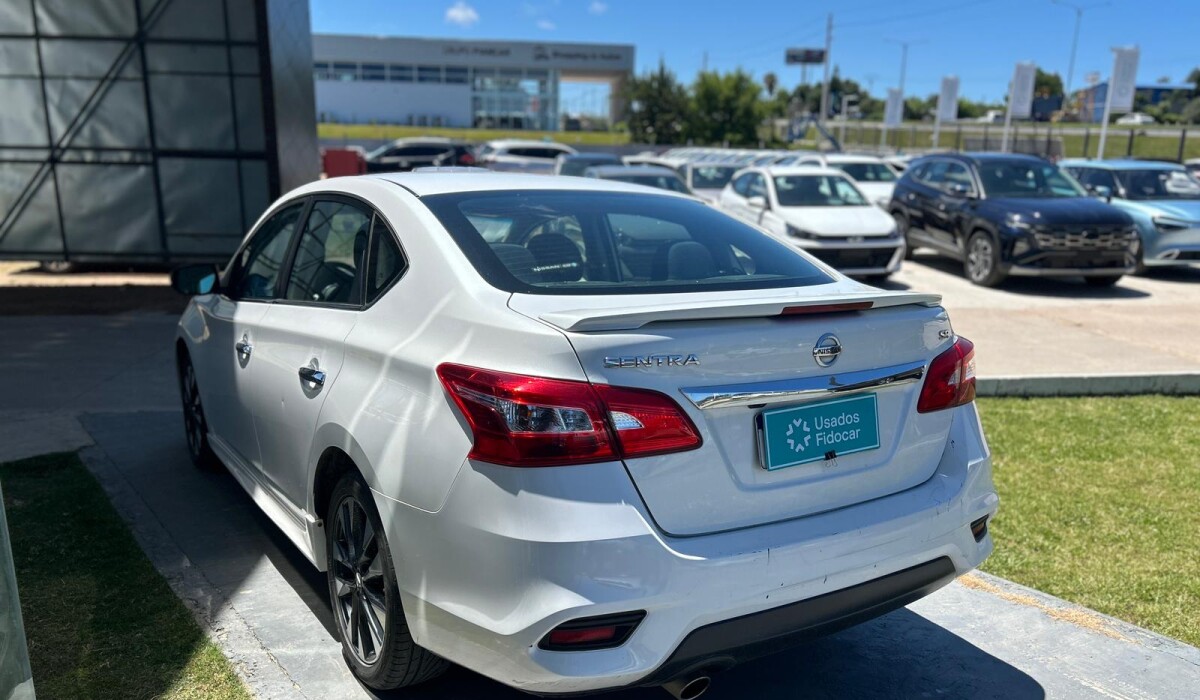 NISSAN SENTRA SR CVT 1.8 2020 NISSAN SENTRA SR CVT 1.8 2020