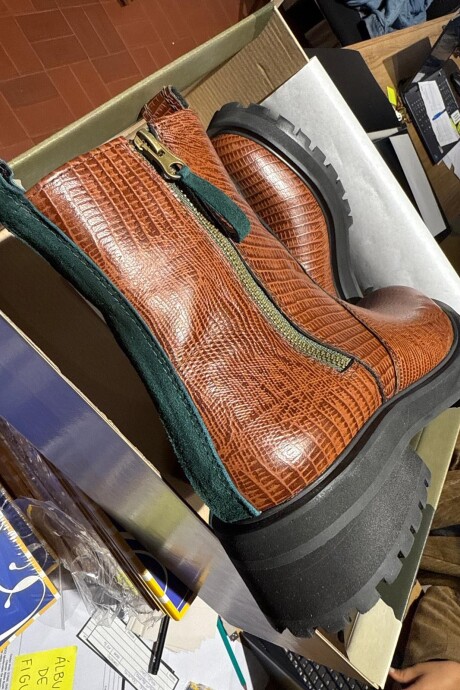 TT Upgrade Caramel Green Zip
