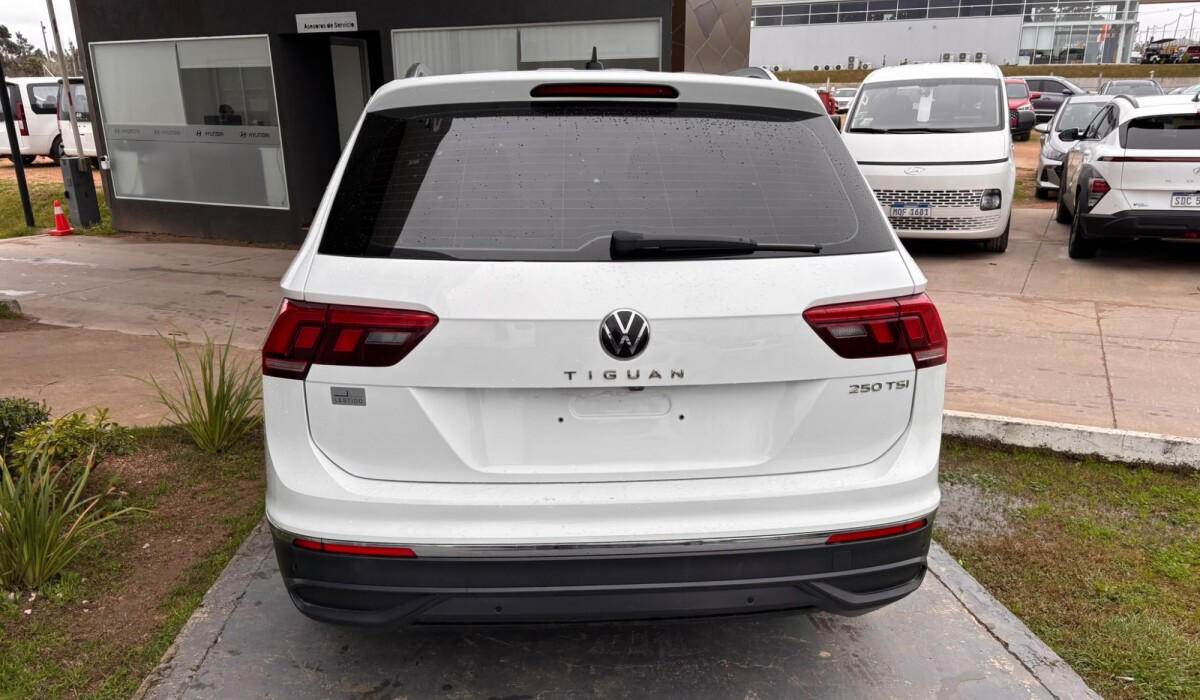 VW Tiguan Life - 2023 VW Tiguan Life - 2023