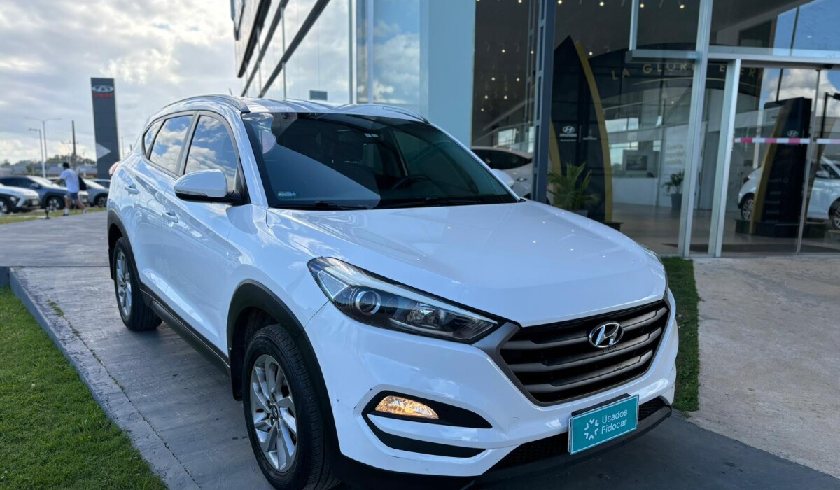Hyundai Tucson 2,0 AT GL Sport - 2016 Hyundai Tucson 2,0 AT GL Sport - 2016