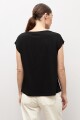 Blusa frente estampado negro