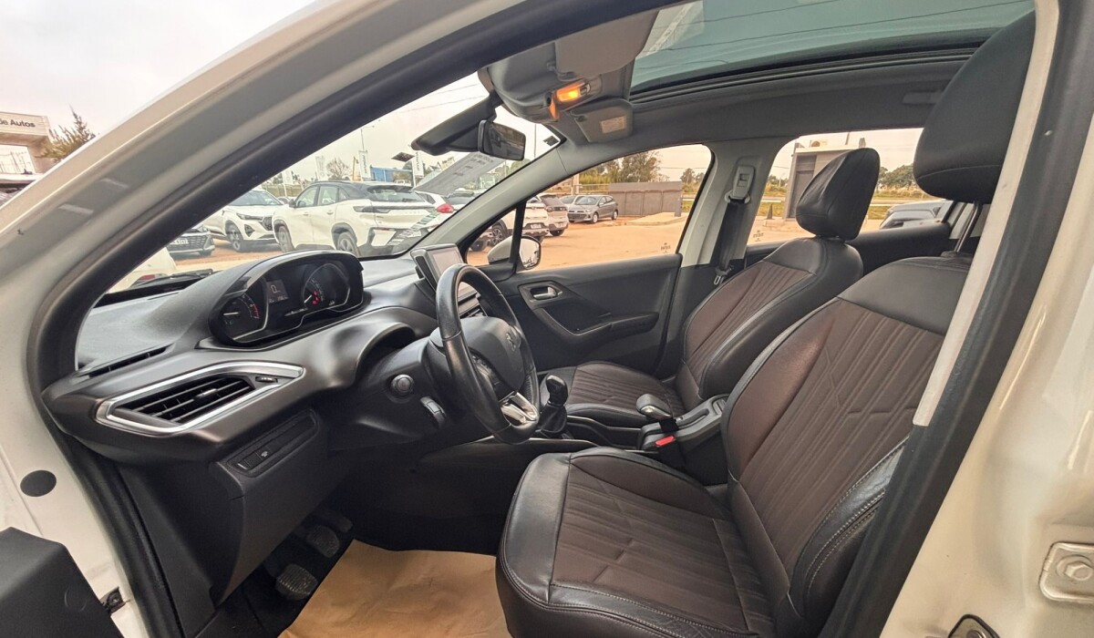 Peugeot 2008 1.6 Feline - 2019 Peugeot 2008 1.6 Feline - 2019