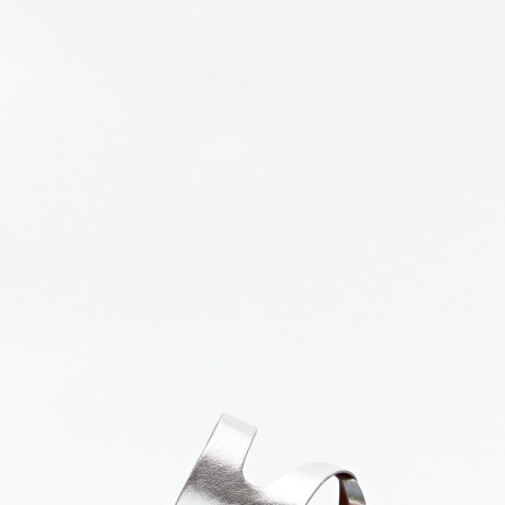 SANDALIA LOURDI Plateado