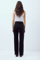 Linn Black