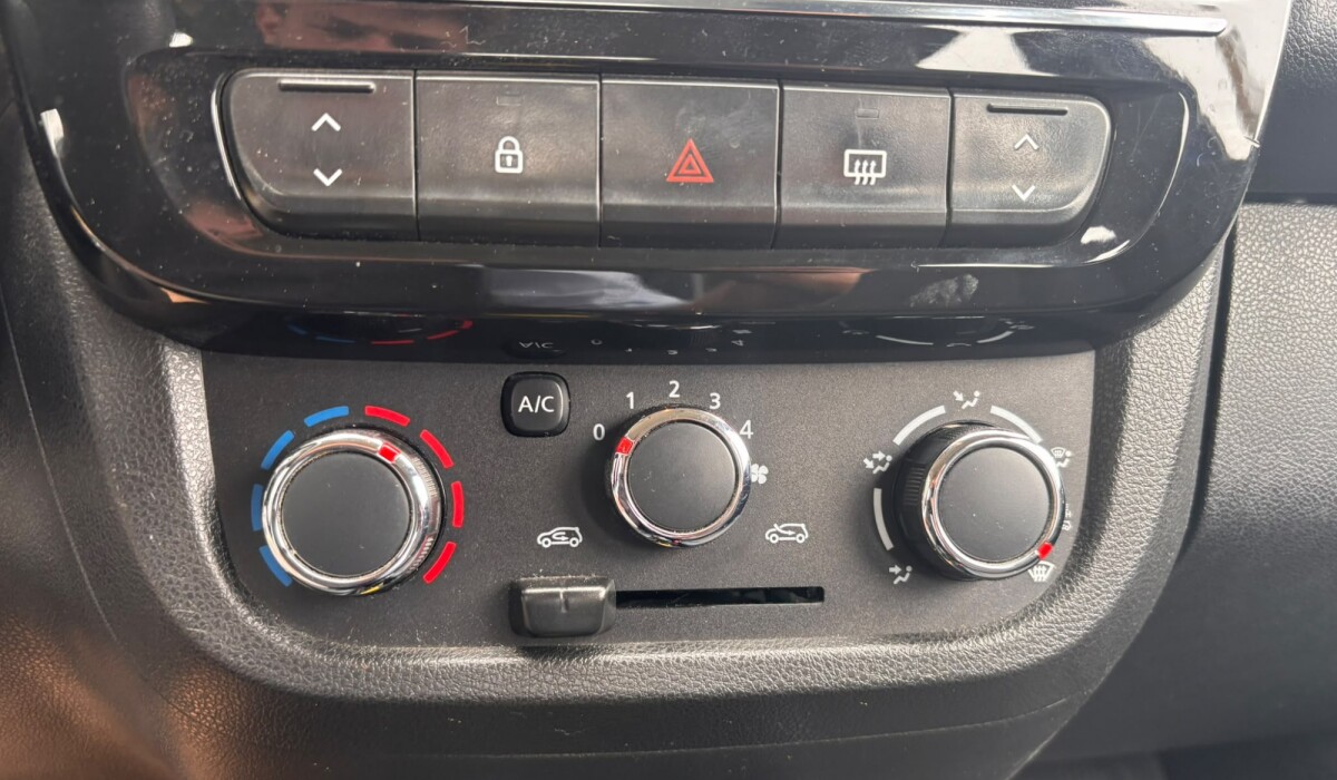 Renault Kwid Intense - 2024 Renault Kwid Intense - 2024