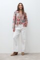 Blusa estampa paisley con volados bordo