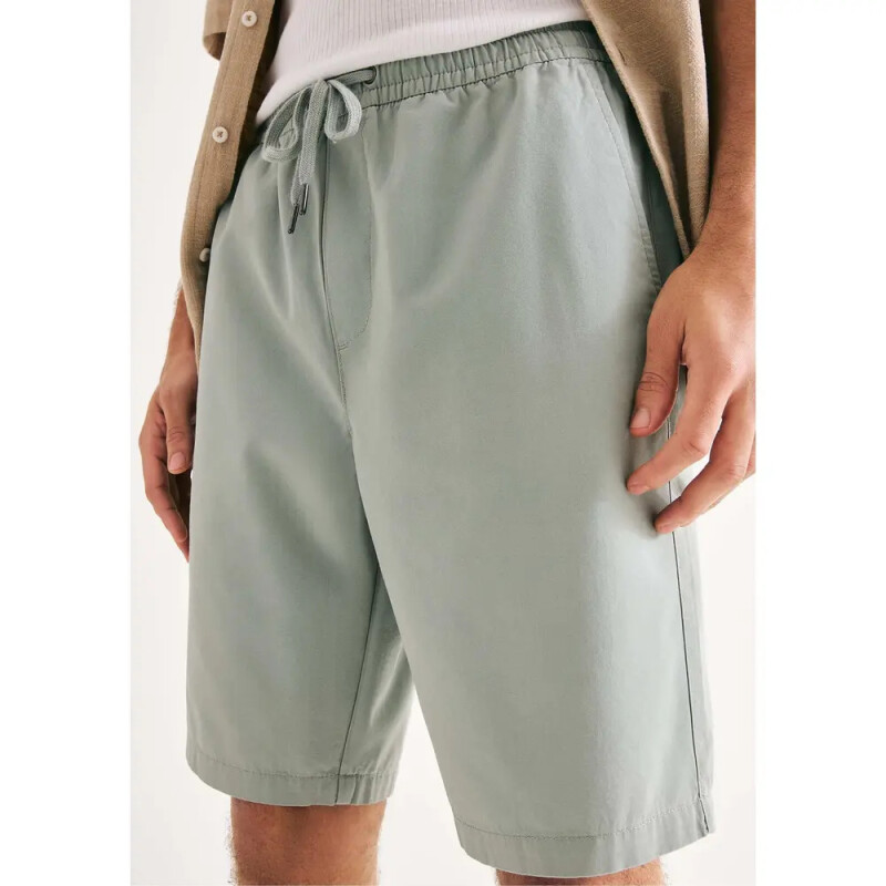 BERMUDA MASC VERDE MEDIO