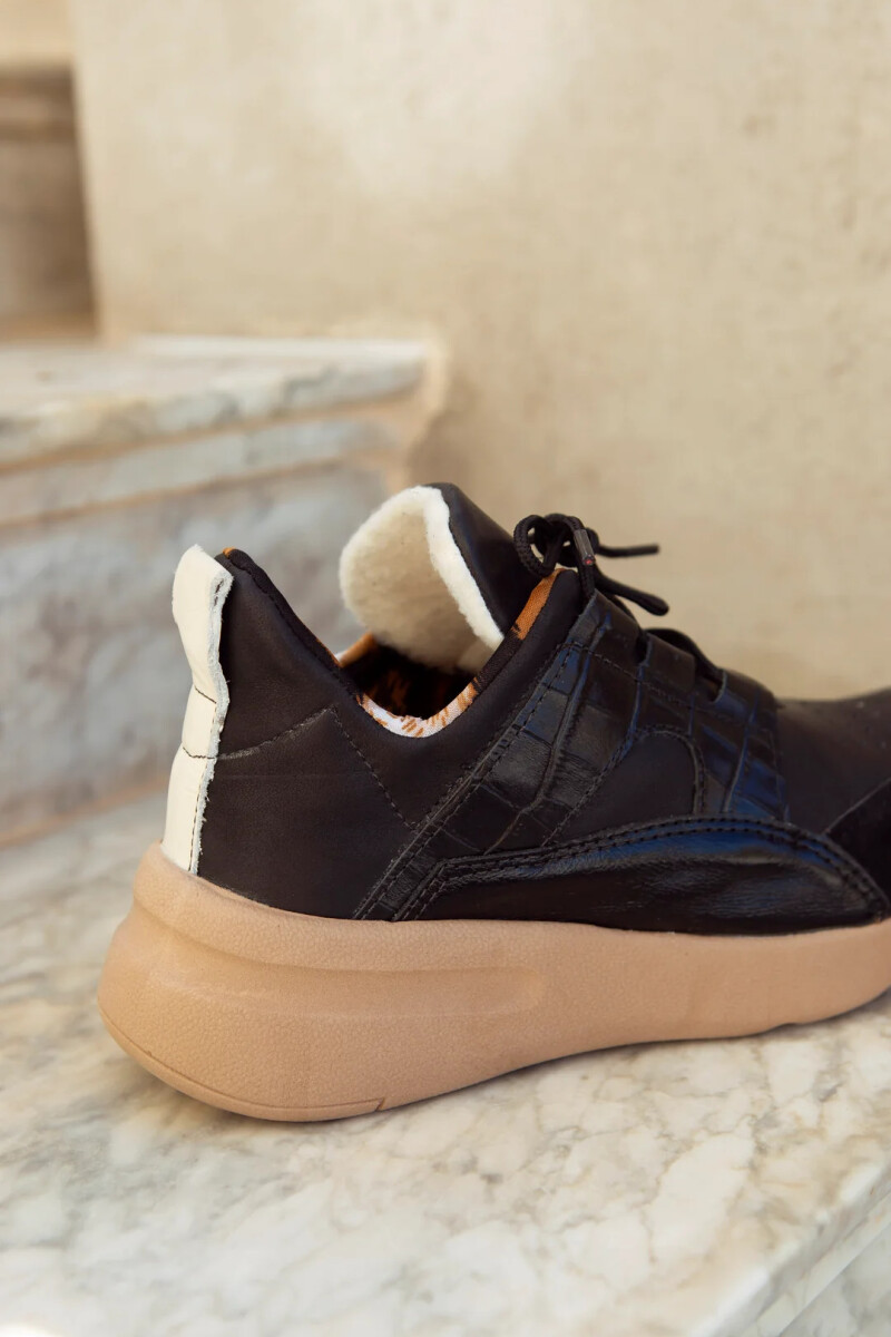 DEPORTIVO IVY Negro corderito