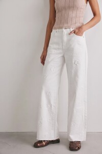 Jean Wide Leg Bordado Nácar