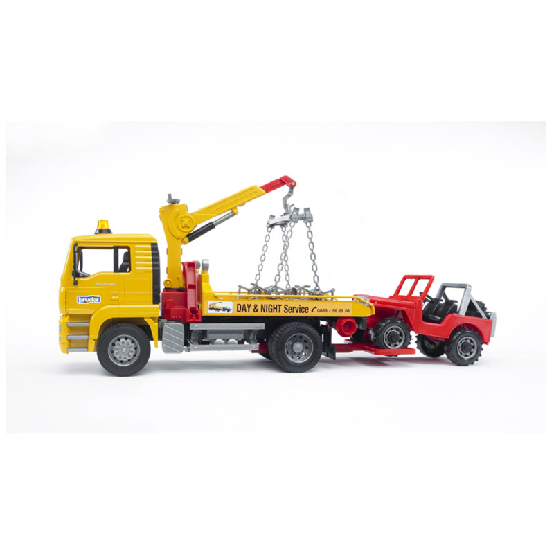 Camión grúa MAN TGA con auto todoterreno Camión grúa MAN TGA con auto todoterreno