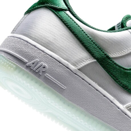 Championes Nike Air Force 1 07 White