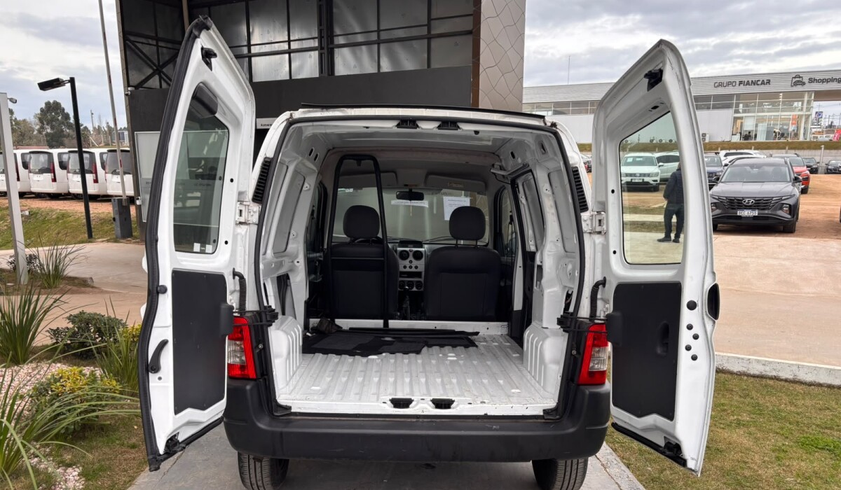 Peugeot Partner 1.4 Furgon - 2017 Peugeot Partner 1.4 Furgon - 2017