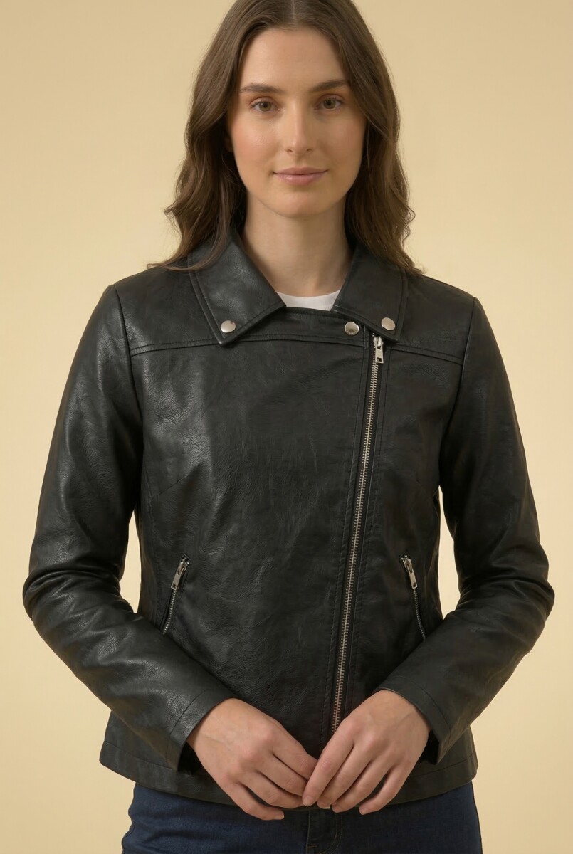 Campera de Eco Cuero. 