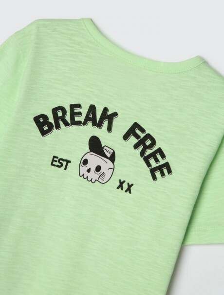 CAMISETA INFANTIL CON ESTAMPA VERDE